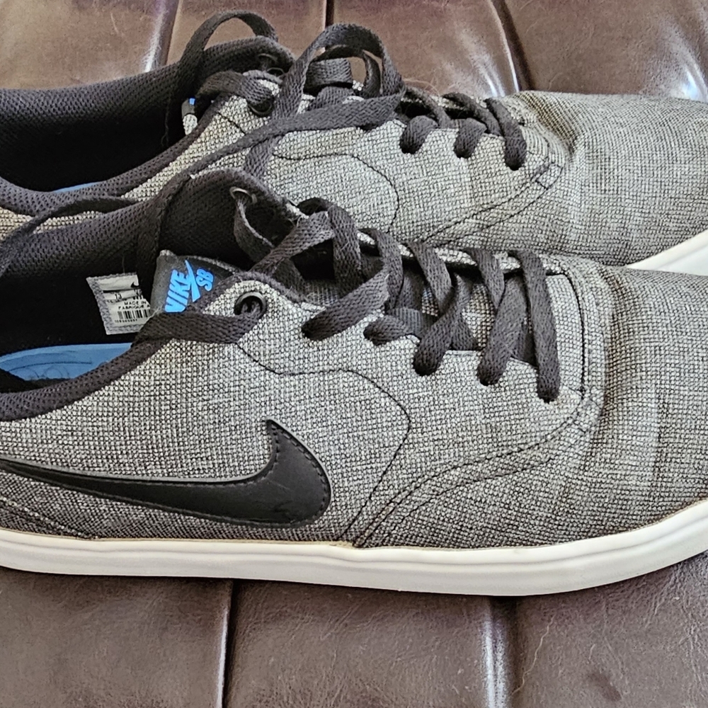 Nike SB Check Mens's 13 Gray And Black Canvas Shoes